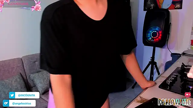 adam angelssss online show from December 2025 12:47:01 PM