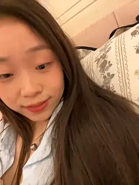 Minnie-66 online show from March 2025 12:01:02 PM