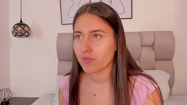 Hanna Evans   online show from November 2025 12:27:02 PM