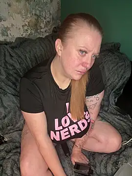 Snapshot of XxXMistyXxX chatting on December 2025 11:43:02 PM XxXMistyXxX online show from December 2025 11:43:02 PM