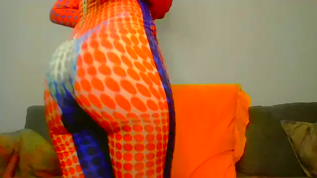 ModelZoee online show from June 2026 05:39:01 PM