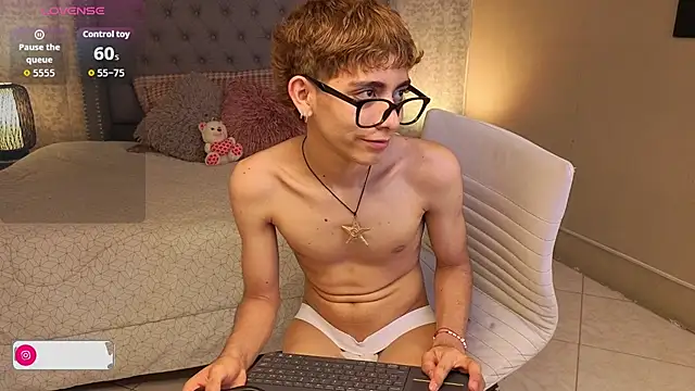 Matty Sparkk online show from October 2025 01:53:02 PM