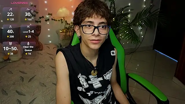 Matty Sparkk online show from April 2026 01:12:01 PM