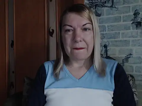 Lillia Ray online show from March 2026 06:17:02 AM