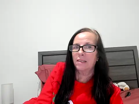 Snapshot of peachgoddess chatting on December 2025 04:07:02 AM peachgoddess online show from December 2025 04:07:02 AM