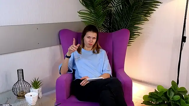 Snapshot of OrvaBramblett chatting on March 2025 04:54:01 PM OrvaBramblett online show from March 2025 04:54:01 PM