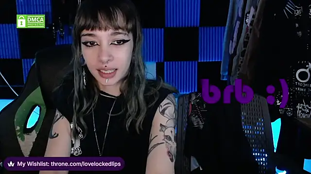 lovelockedlips online show from May 2026 01:45:01 AM