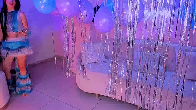 LarisaSmirnov online show from October 2025 05:04:02 AM