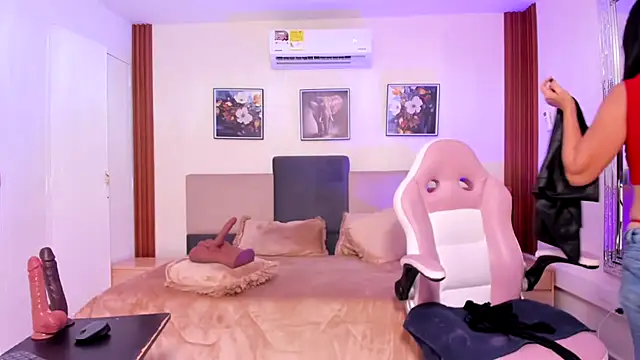 loress ass mature online show from October 2025 11:23:01 PM