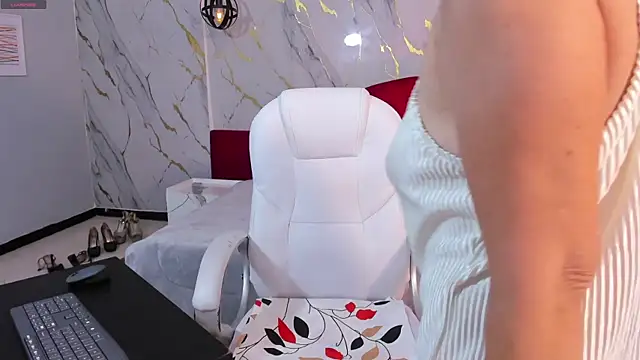 loress ass mature online show from May 2026 06:37:01 PM