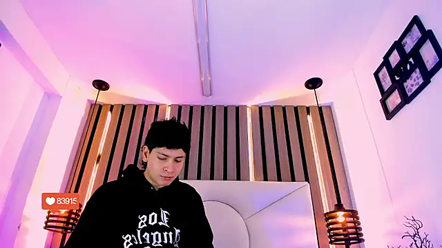 Jhojan twink online show from November 2025 12:26:01 PM