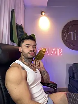 Snapshot of thiagoferrari2 chatting on September 2025 12:25:01 AM thiagoferrari2 online show from September 2025 12:25:01 AM