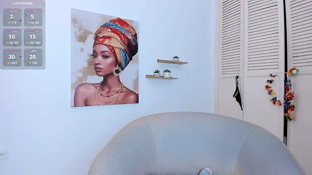 Layla arabelle online show from November 2025 07:57:01 PM