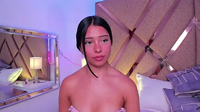 Snapshot of Emilybutterfly1 chatting on March 2025 11:20:01 PM Emilybutterfly1 online show from March 2025 11:20:01 PM