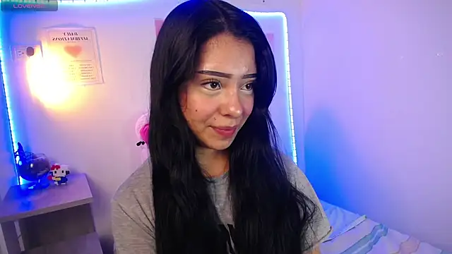 Snapshot of Emilybutterfly1 chatting on October 2025 09:14:02 PM Emilybutterfly1 online show from October 2025 09:14:02 PM