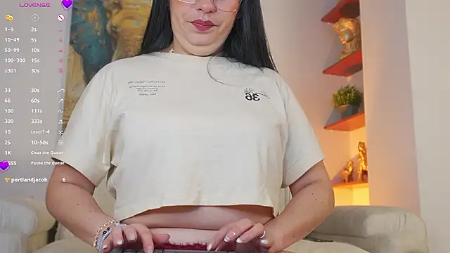 AliceCorner online show from January 2026 12:00:01 PM