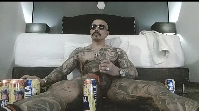 danilog515 online show from October 2025 03:04:01 AM