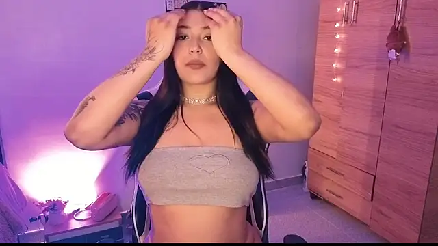 KatianPierce online show from May 2026 06:58:01 PM