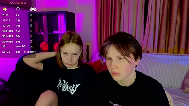 Snapshot of Tara_Lawson chatting on November 2025 11:42:02 AM Tara Lawson online show from November 2025 11:42:02 AM