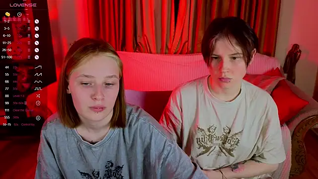 Snapshot of Tara_Lawson chatting on November 2025 07:02:02 PM Tara Lawson online show from November 2025 07:02:02 PM