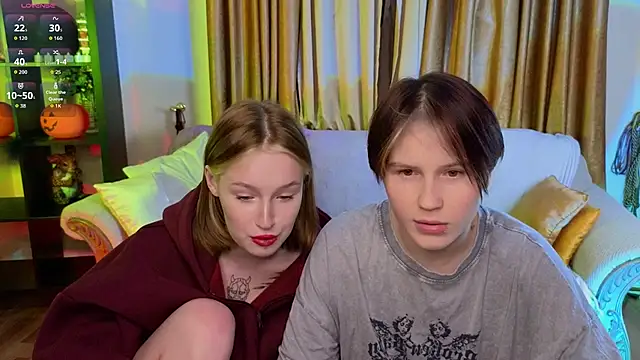 Snapshot of Tara_Lawson chatting on November 2025 07:03:03 PM Tara Lawson online show from November 2025 07:03:03 PM