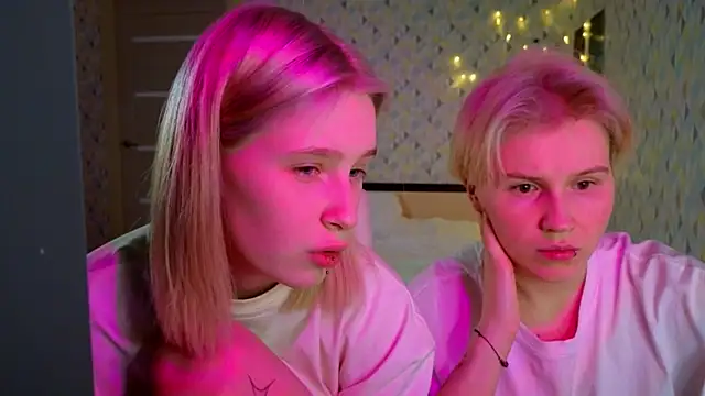 Snapshot of Tara_Lawson chatting on February 2026 11:09:01 PM Tara Lawson online show from February 2026 11:09:01 PM