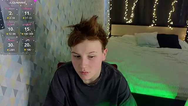 Snapshot of Tara_Lawson chatting on March 2026 03:43:01 AM Tara Lawson online show from March 2026 03:43:01 AM