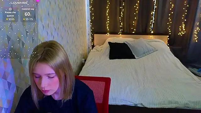 Snapshot of Tara_Lawson chatting on March 2026 09:47:02 AM Tara Lawson online show from March 2026 09:47:02 AM