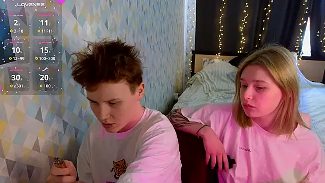 Snapshot of Tara_Lawson chatting on March 2026 07:14:02 AM Tara Lawson online show from March 2026 07:14:02 AM