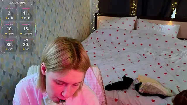 Snapshot of Tara_Lawson chatting on April 2026 11:05:01 AM Tara Lawson online show from April 2026 11:05:01 AM