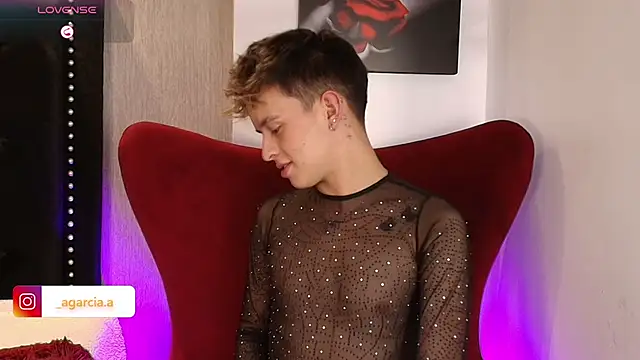 LiamWildx20 online show from November 2025 04:35:01 AM