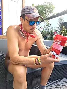 Snapshot of TAIZ69WORLD chatting on December 2025 06:22:01 AM TAIZ69WORLD online show from December 2025 06:22:01 AM