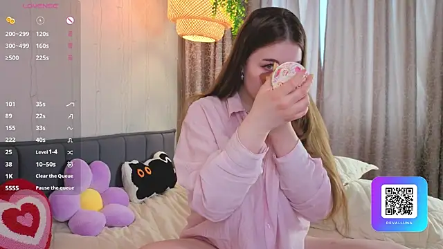 ConstanceHelms online show from April 2026 05:23:01 AM