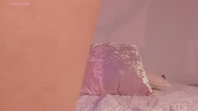 Snapshot of Camile_Histon8 chatting on November 2025 06:03:02 AM Camile Histon8 online show from November 2025 06:03:02 AM