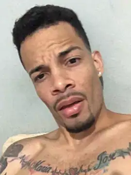 Snapshot of HenriquePhn chatting on March 2026 06:57:01 PM HenriquePhn online show from March 2026 06:57:01 PM