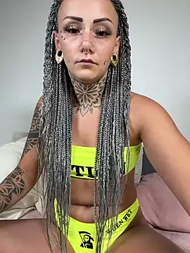 xxveraa vibe online show from June 2026 07:58:02 PM