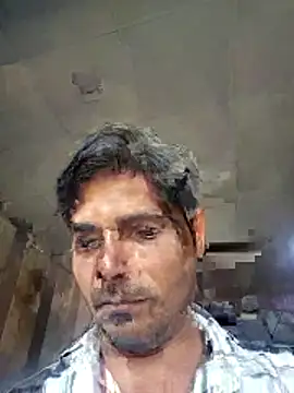 Snapshot of johnny8731 chatting on May 2026 04:18:01 AM johnny8731 online show from May 2026 04:18:01 AM