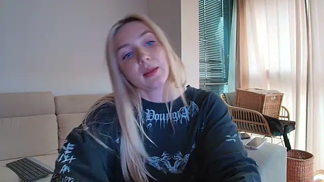 tattoobbgirl online show from May 2026 04:12:02 PM