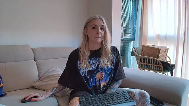 tattoobbgirl online show from May 2026 06:27:02 PM