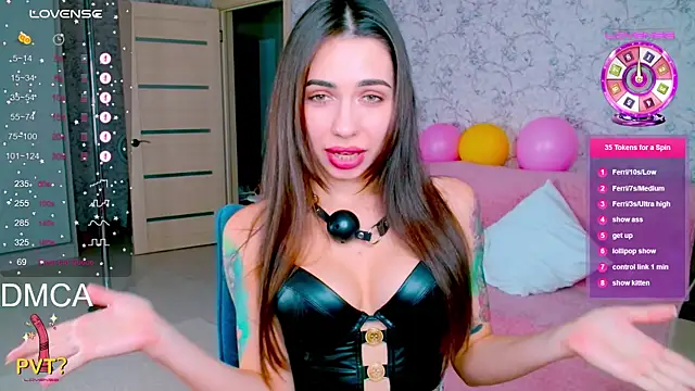 vinkiepinkie online show from September 2025 05:12:02 PM