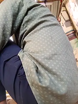 hot integer online show from February 2026 03:37:01 AM