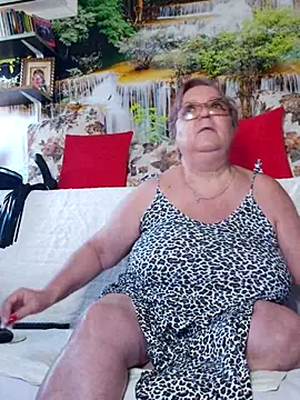 QueenPammy1 online show from September 2025 06:45:02 AM