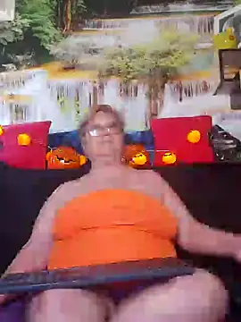 QueenPammy1 online show from October 2025 11:22:01 AM