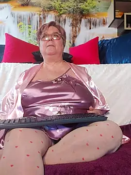 QueenPammy1 online show from February 2026 09:26:01 AM