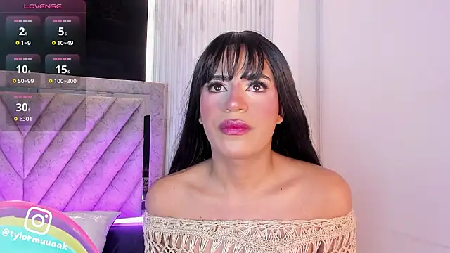 Taylor Harveey online show from February 2026 08:47:01 PM