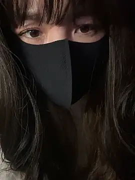 Snapshot of BlushDoll chatting on March 2025 03:40:01 PM BlushDoll online show from March 2025 03:40:01 PM