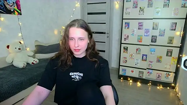 Snapshot of BarbiePieer chatting on March 2026 06:03:01 PM BarbiePieer online show from March 2026 06:03:01 PM