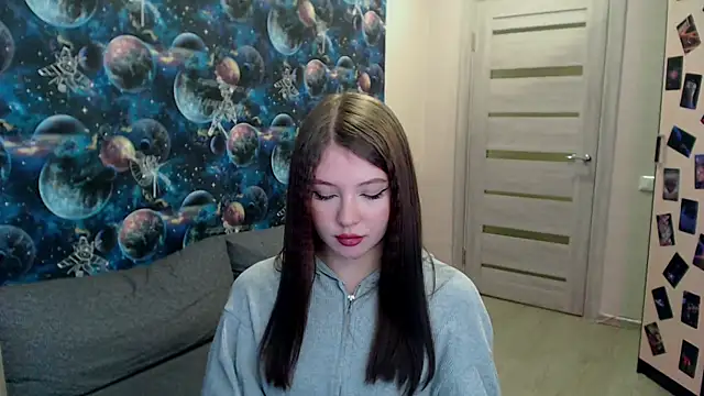 GinnyBlacky online show from November 2025 05:56:02 PM