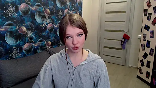 GinnyBlacky online show from December 2025 06:23:01 PM