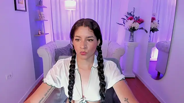 hanna mils online show from June 2026 03:26:01 AM